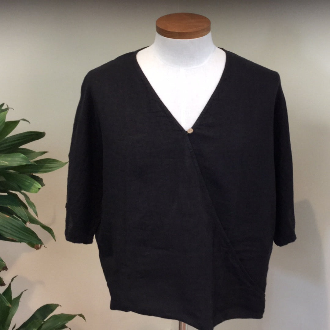 "M" Made in Italy- 3/4 Sleeve Top- Black
